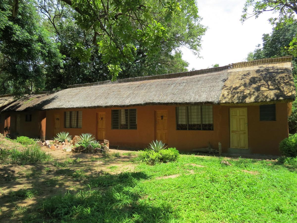 Croc Valley Camp Mfuwe Pokoj fotografie